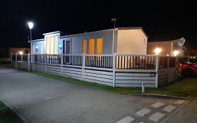 39 The Meadows New Beach Holiday Park